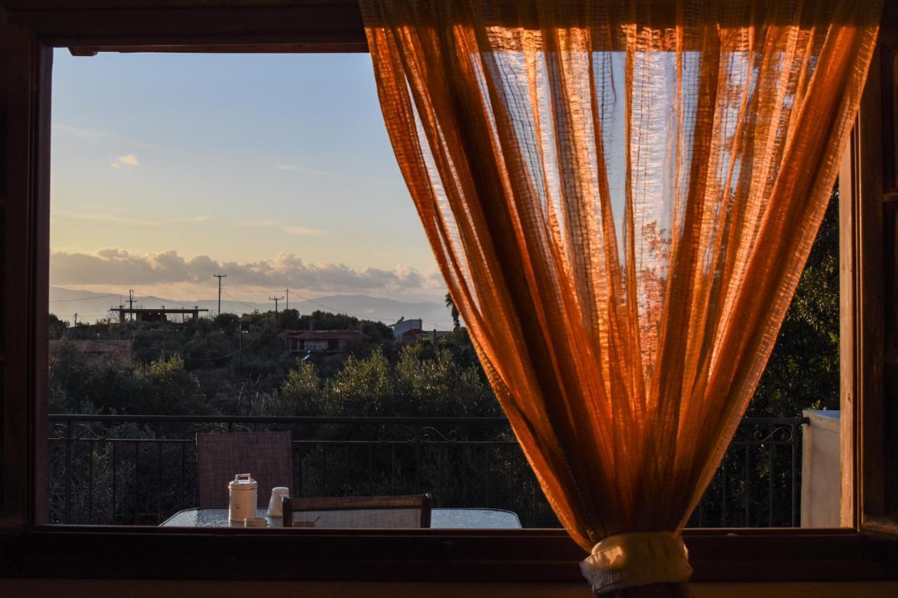 Amber Seaview Villa By The Olive Groves 칼라마타 외부 사진